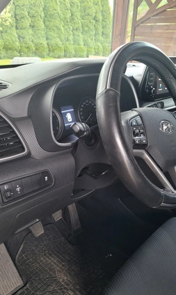 Hyundai Tucson cena 92700 przebieg: 28100, rok produkcji 2020 z Bełchatów małe 121